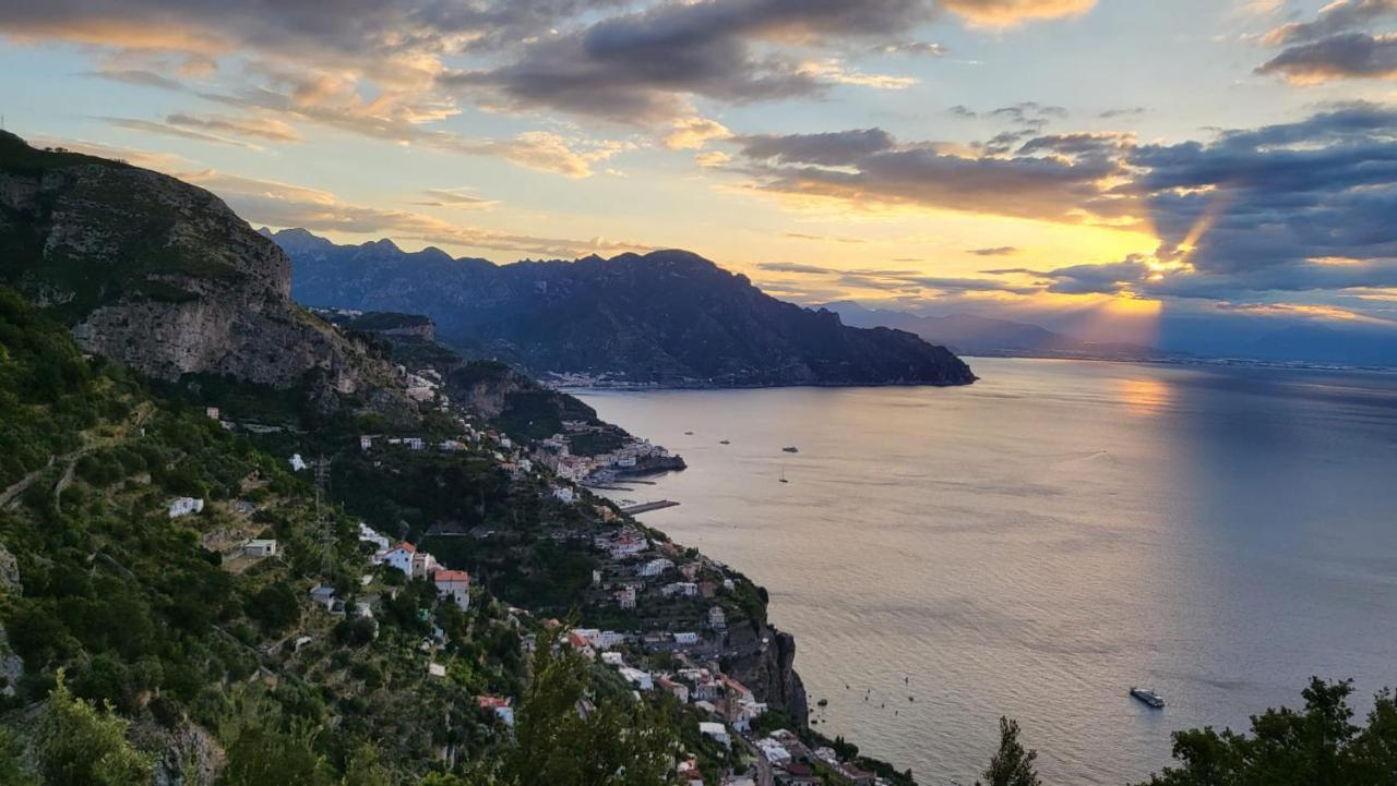 La Casetta Nel Bosco, Amalfi Exterior foto